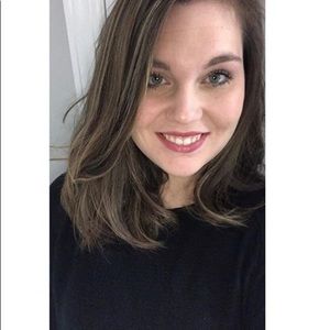 Meet your Posher, Rebecca